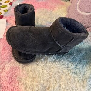 Dark Gray Ankle Boots with Plush Lining and also has tiny glitter on them cute
